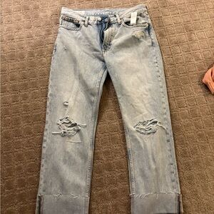 GAP women’s boyfriend jeans mid rise light washed baggyh size 28